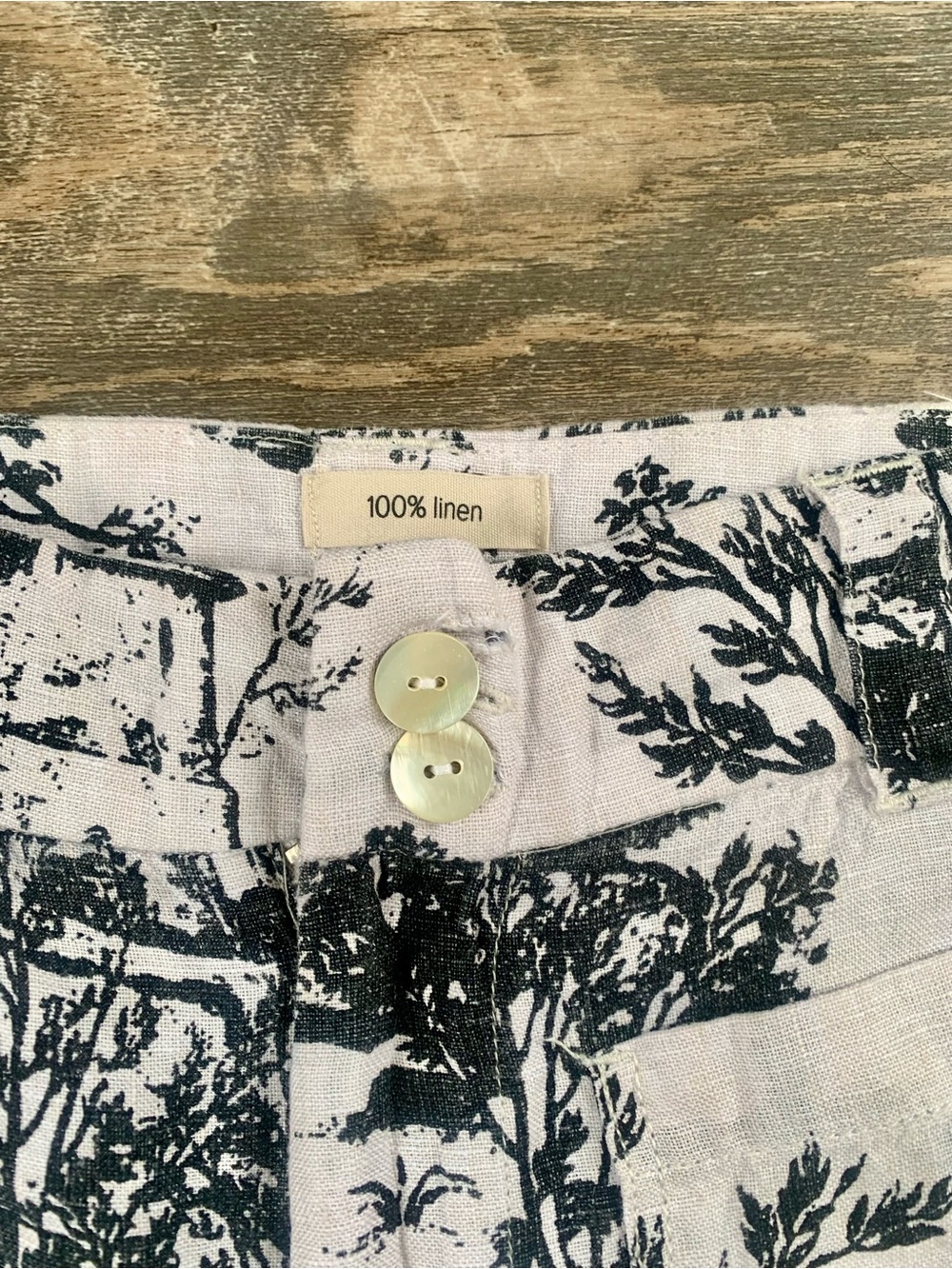 Toile-Print Cottagecore Wide Leg Crop Pants in White and Black Linen - Picture 9 of 10